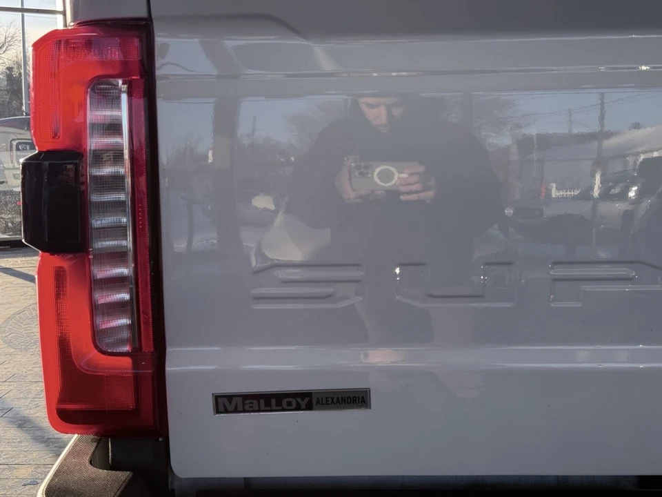 2024 Ford Super Duty 5th Gen - Image 16 of 21