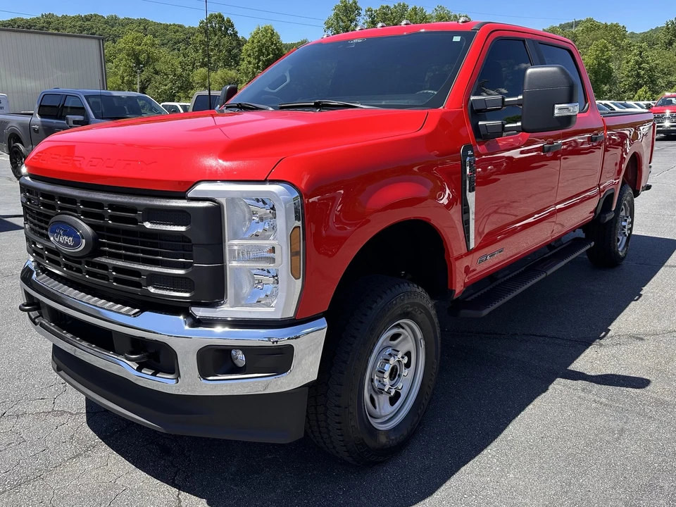 2024 Ford Super Duty 5th Gen - Image 2 of 31