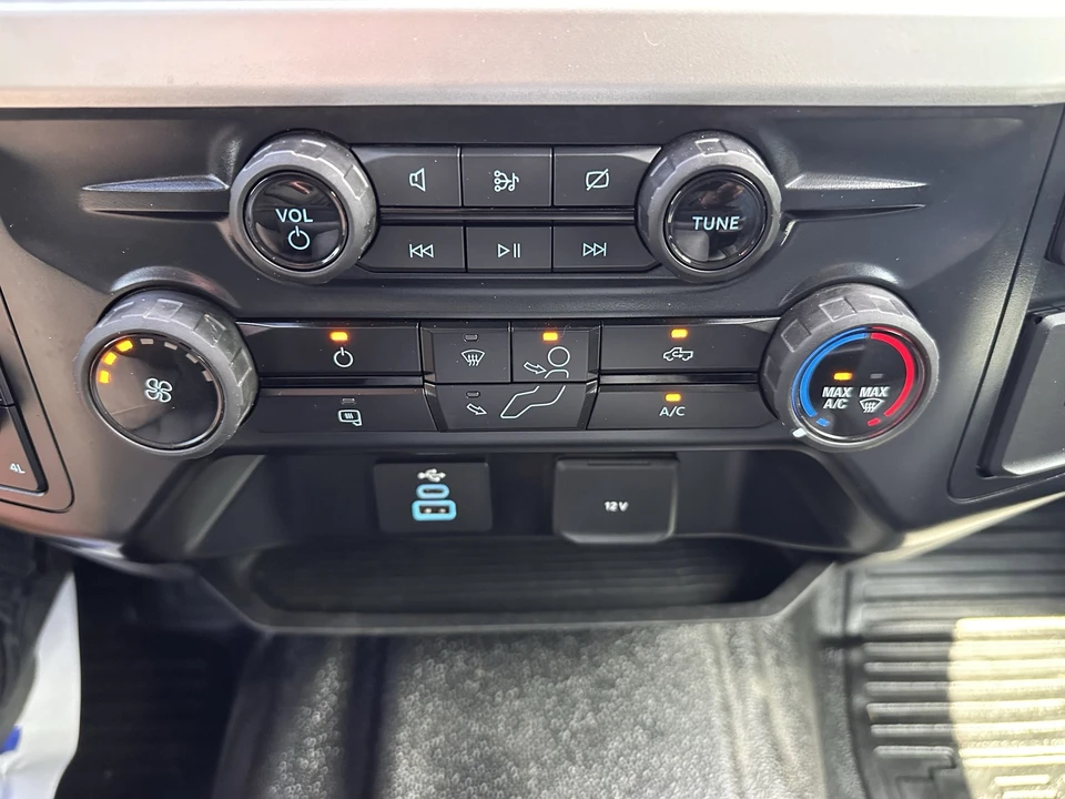 2024 Ford Super Duty 5th Gen - Image 26 of 31