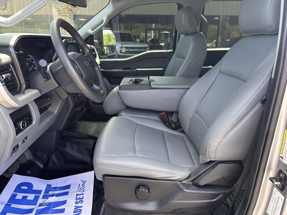 2024 Ford Super Duty 5th Gen - Image 10 of 31