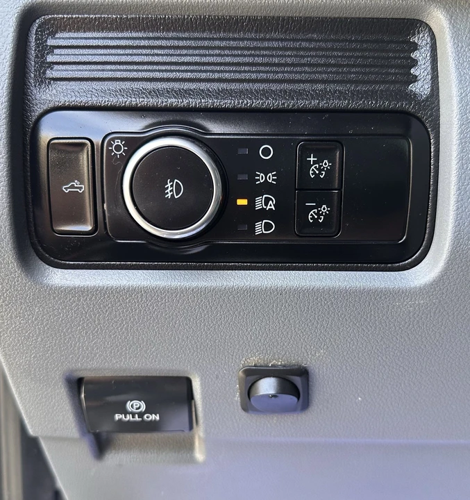 2024 Ford Super Duty 5th Gen - Image 18 of 31
