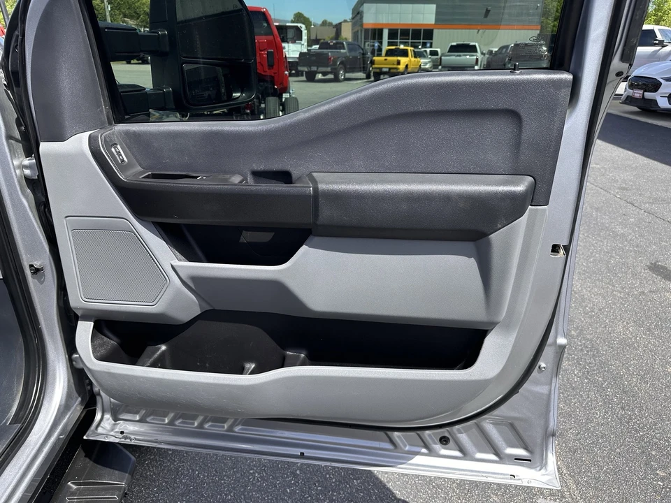 2024 Ford Super Duty 5th Gen - Image 13 of 31