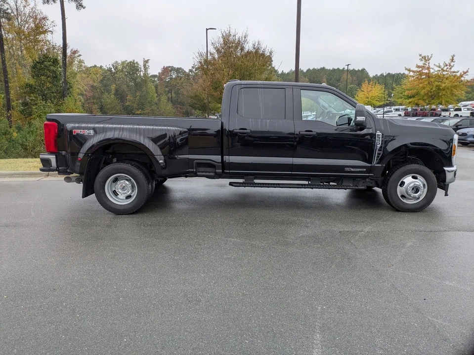 2024 Ford Super Duty 5th Gen - Image 3 of 21