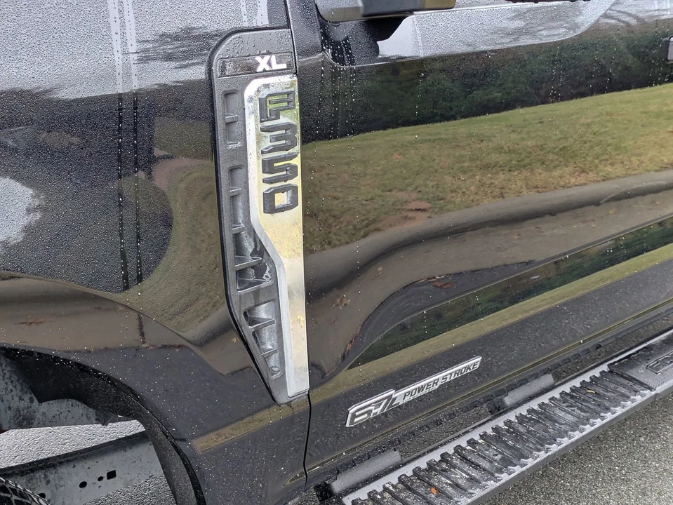 2024 Ford Super Duty 5th Gen - Image 12 of 21