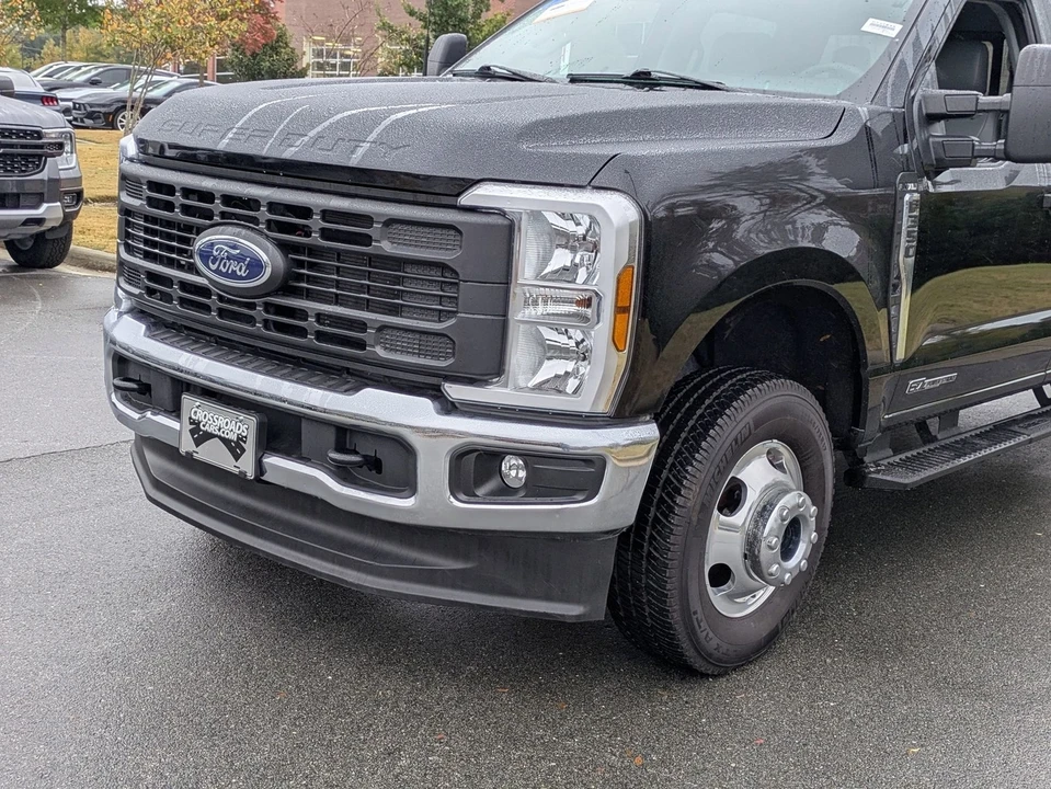 2024 Ford Super Duty 5th Gen - Image 10 of 21