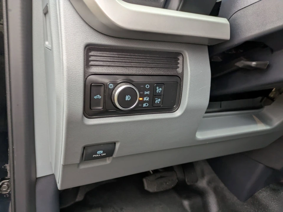 2024 Ford Super Duty 5th Gen - Image 18 of 21