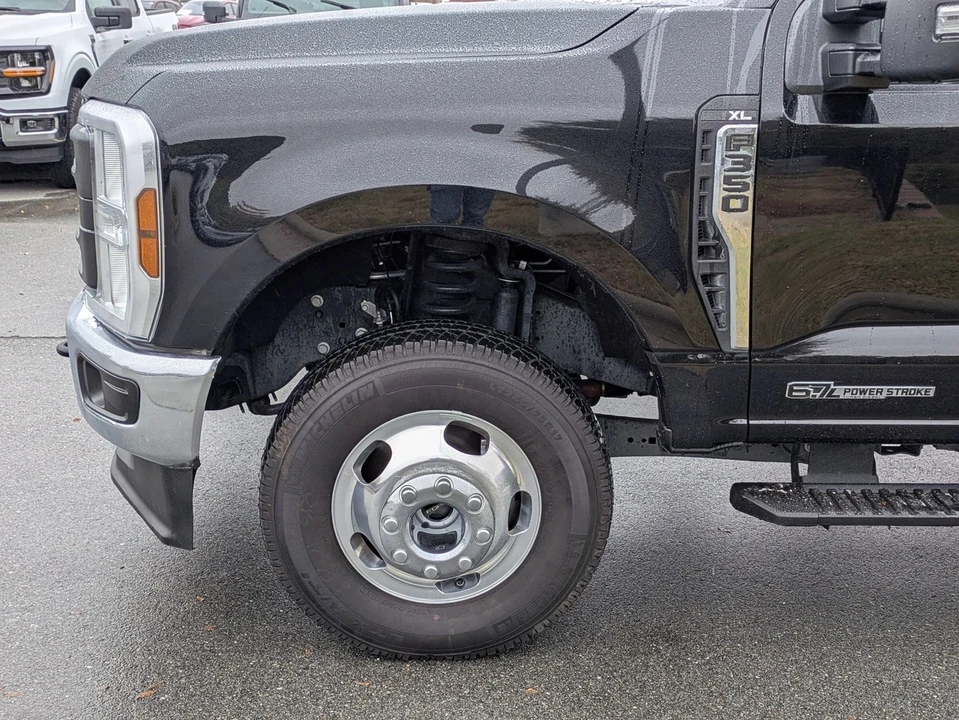 2024 Ford Super Duty 5th Gen - Image 11 of 21