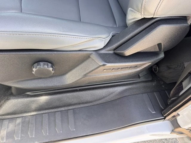 2024 Ford Super Duty 5th Gen - Image 18 of 30