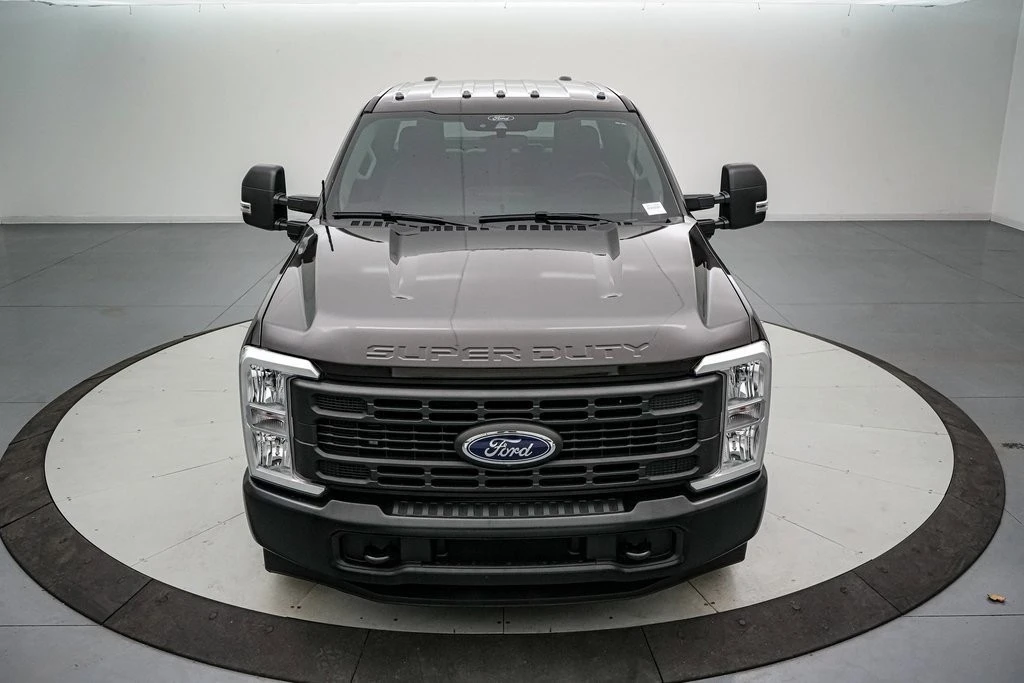 2024 Ford Super Duty 5th Gen - Image 11 of 21
