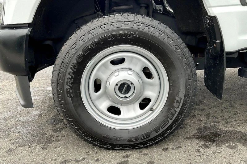 2024 Ford Super Duty 5th Gen - Image 10 of 12