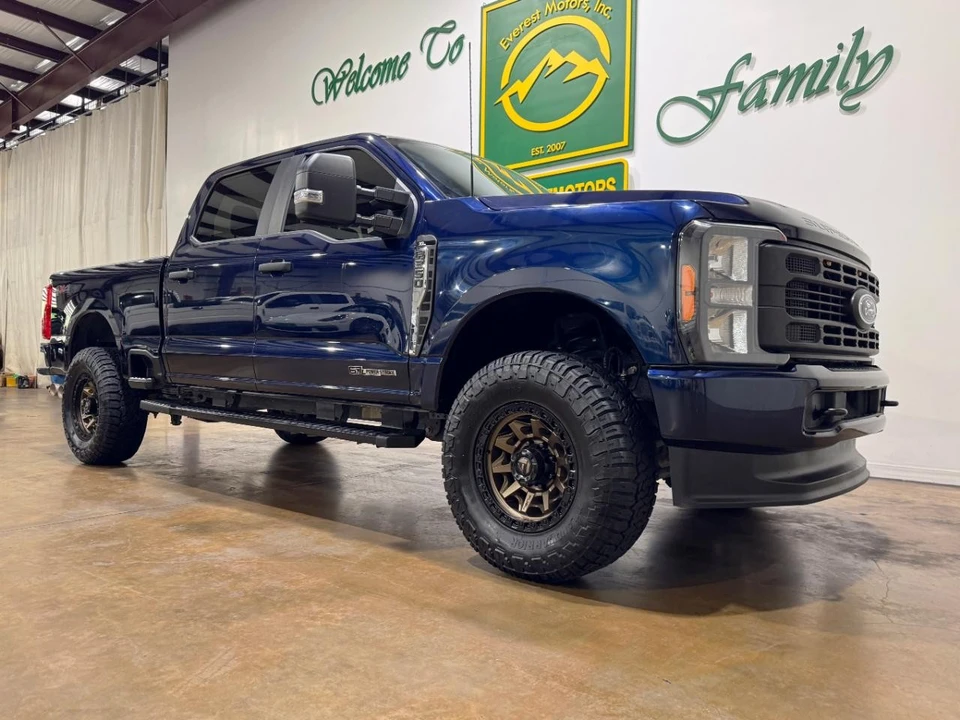 2024 Ford Super Duty 5th Gen - Image 10 of 12