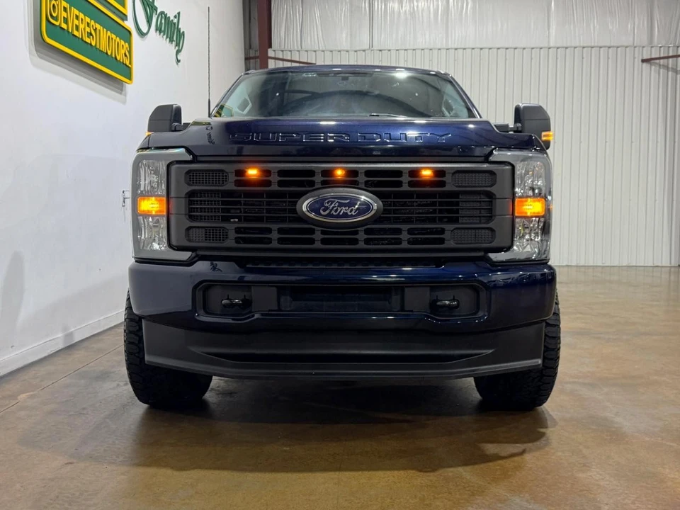 2024 Ford Super Duty 5th Gen - Image 2 of 12