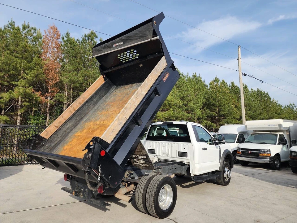 2024 Ford Super Duty 5th Gen - Image 23 of 31