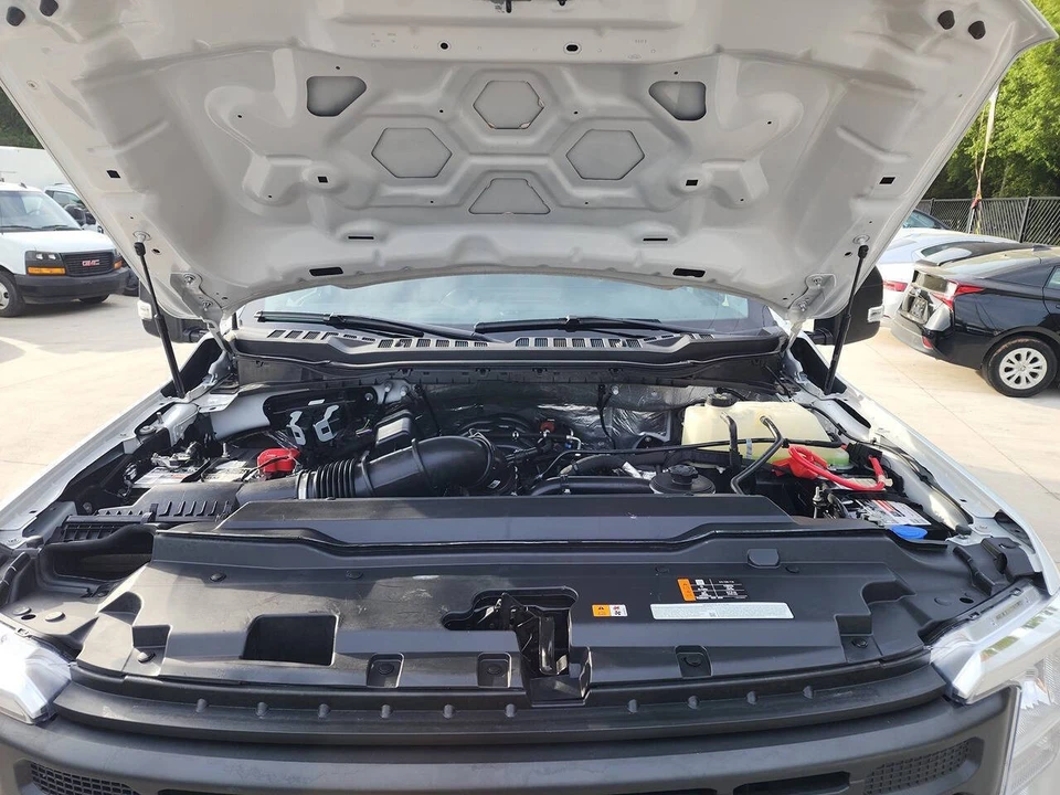 2024 Ford Super Duty 5th Gen - Image 21 of 31