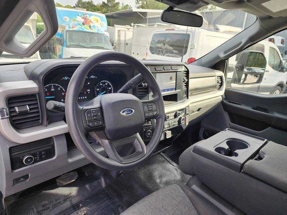 2024 Ford Super Duty 5th Gen - Image 14 of 31