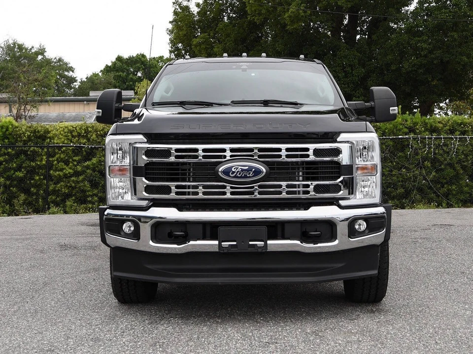 2024 Ford Super Duty 5th Gen - Image 3 of 18
