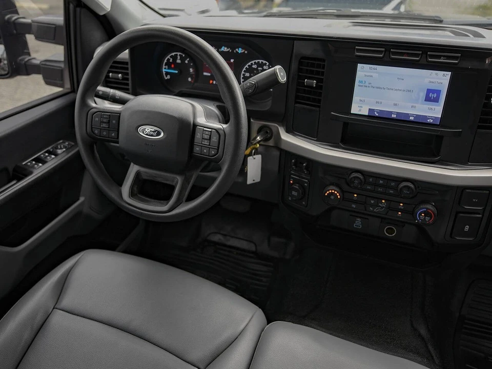 2024 Ford Super Duty 5th Gen - Image 15 of 18