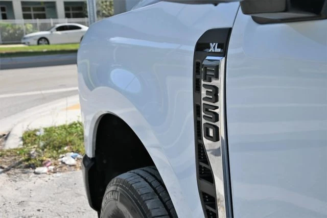 2024 Ford Super Duty 5th Gen - Image 13 of 21