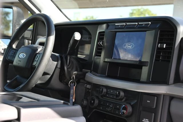 2024 Ford Super Duty 5th Gen - Image 17 of 21