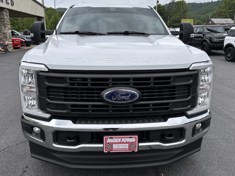 2024 Ford Super Duty 5th Gen - Image 3 of 28