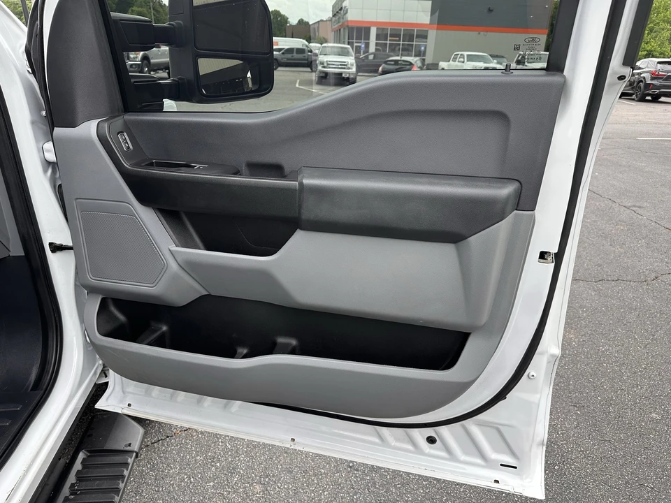 2024 Ford Super Duty 5th Gen - Image 14 of 28