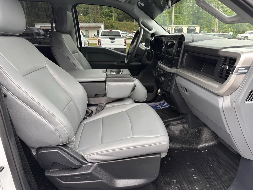 2024 Ford Super Duty 5th Gen - Image 15 of 28