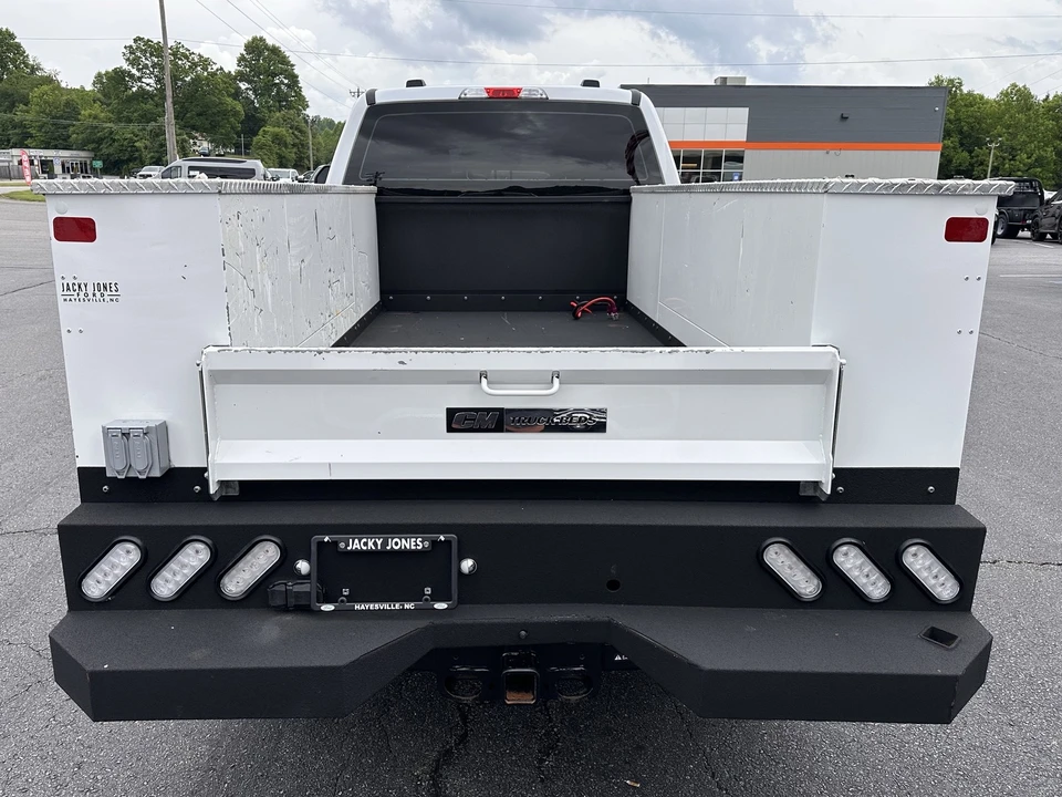 2024 Ford Super Duty 5th Gen - Image 7 of 28