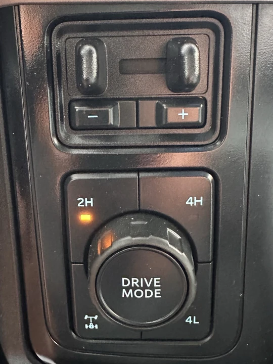2024 Ford Super Duty 5th Gen - Image 20 of 28