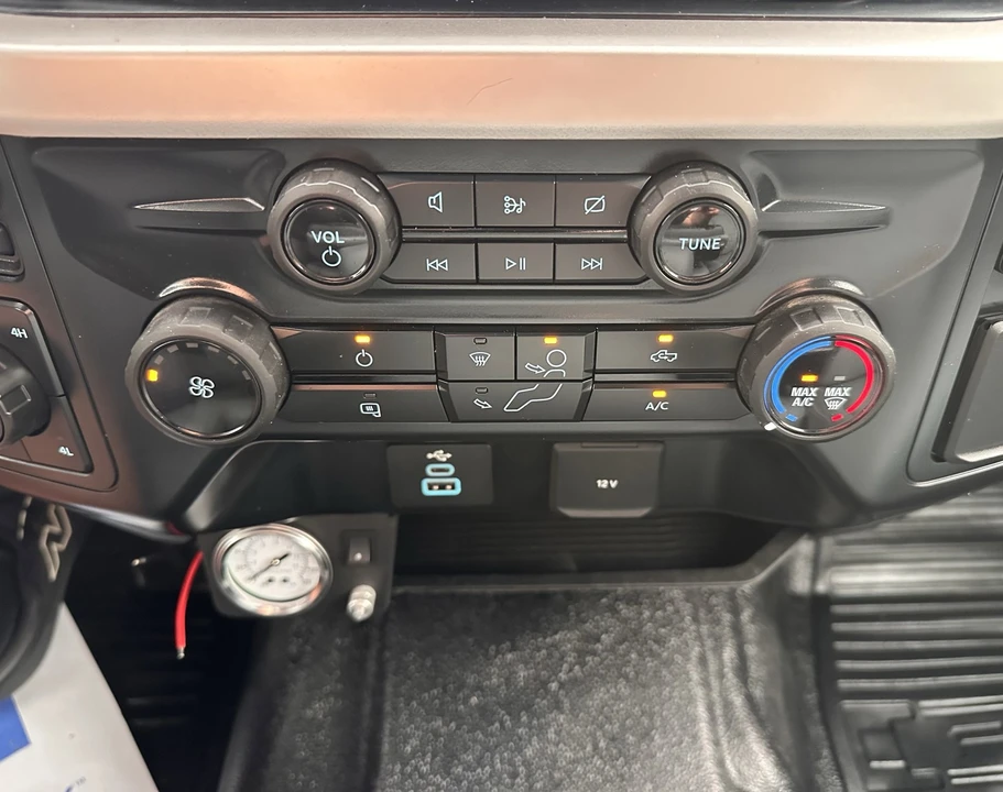 2024 Ford Super Duty 5th Gen - Image 25 of 28