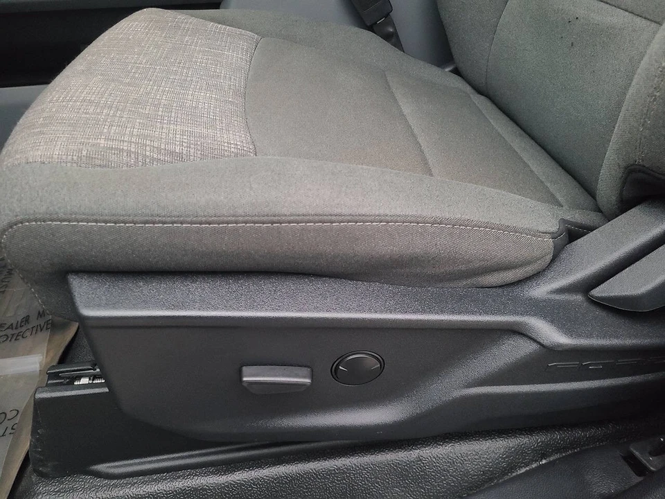 2024 Ford Super Duty 5th Gen - Image 27 of 31