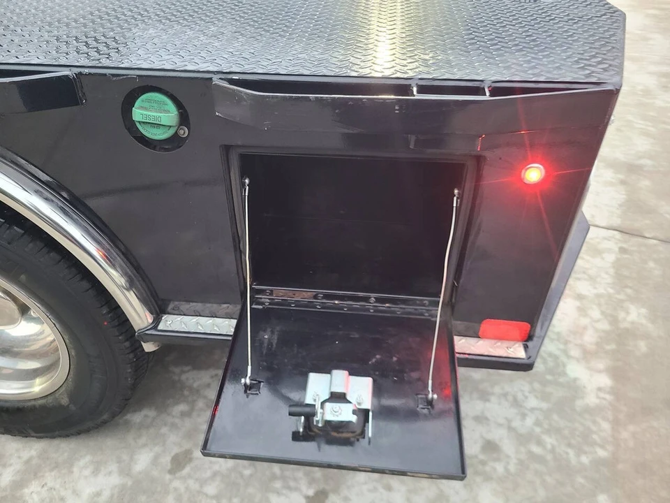 2024 Ford Super Duty 5th Gen - Image 24 of 31