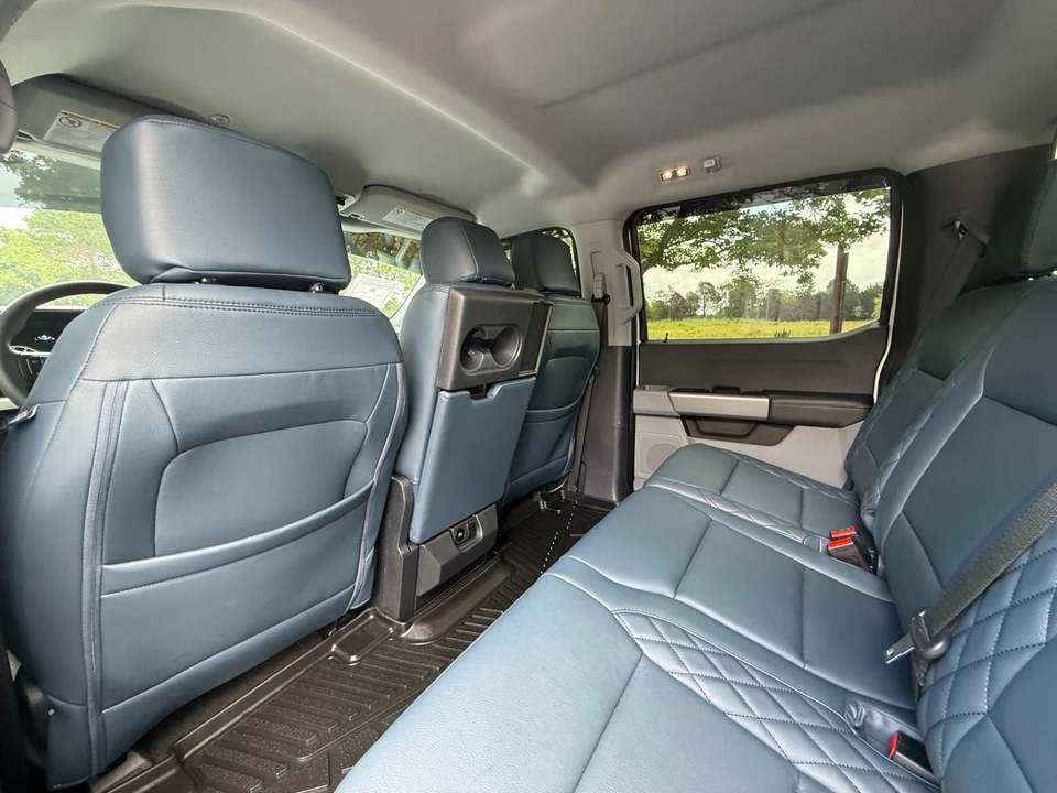 2024 Ford Super Duty 5th Gen - Image 24 of 31