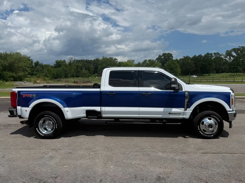2024 Ford Super Duty 5th Gen - Image 7 of 31