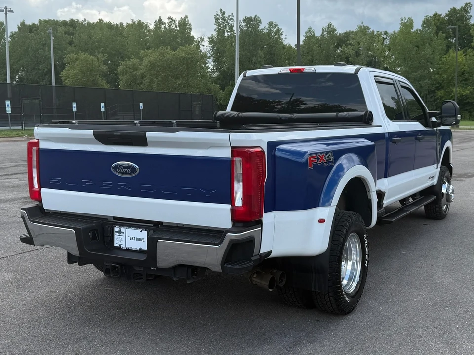 2024 Ford Super Duty 5th Gen - Image 3 of 31