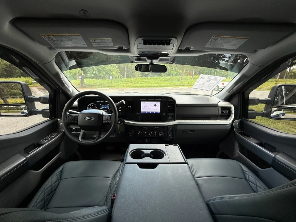 2024 Ford Super Duty 5th Gen - Image 26 of 31