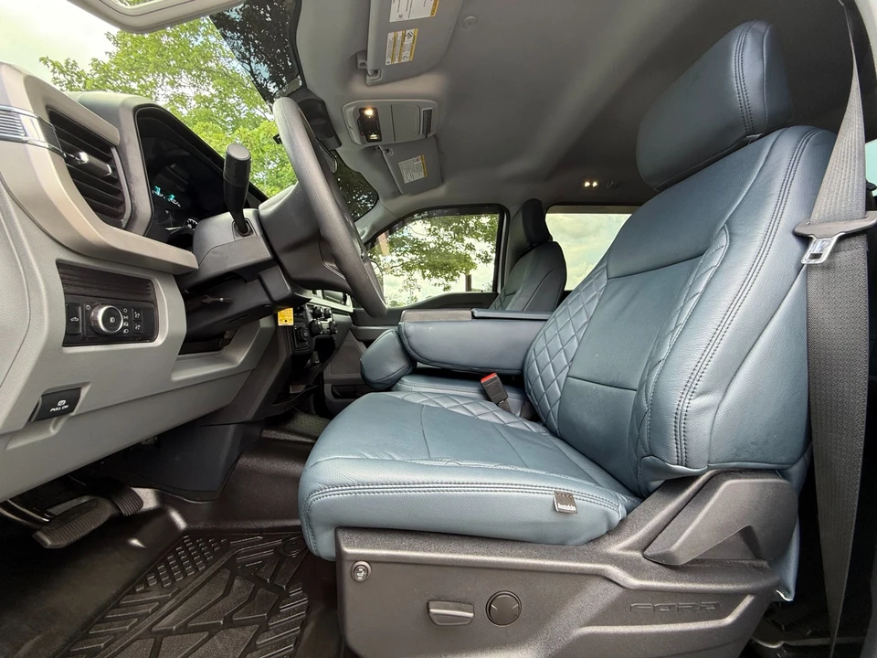 2024 Ford Super Duty 5th Gen - Image 18 of 31