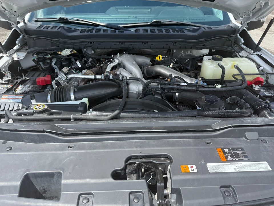 2024 Ford Super Duty 5th Gen - Image 16 of 31