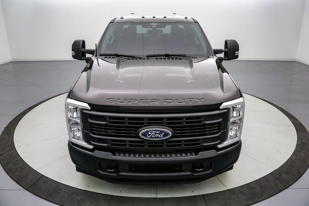 2024 Ford Super Duty 5th Gen - Image 11 of 21