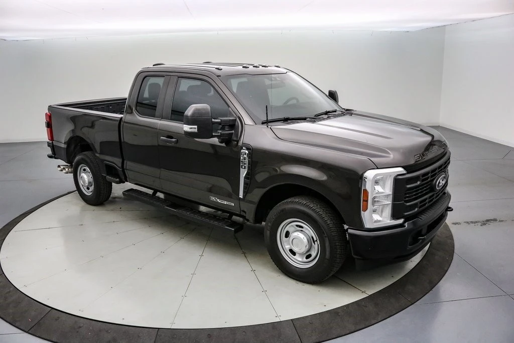 2024 Ford Super Duty 5th Gen - Image 2 of 21