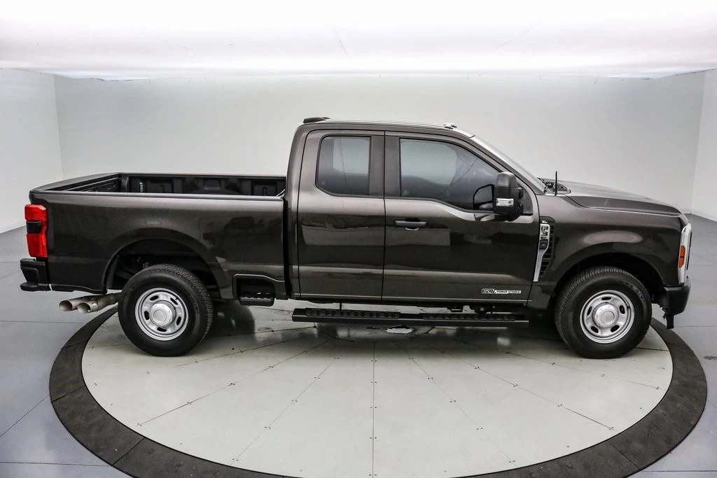 2024 Ford Super Duty 5th Gen - Image 4 of 21