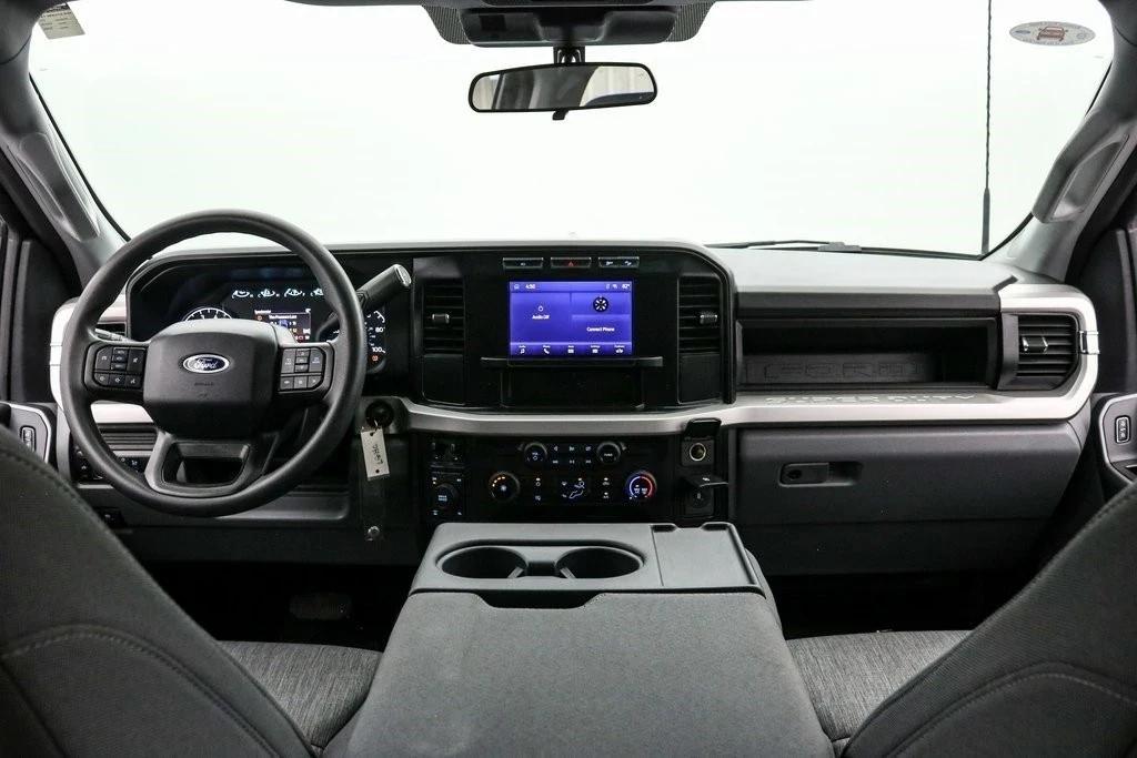 2024 Ford Super Duty 5th Gen - Image 15 of 21