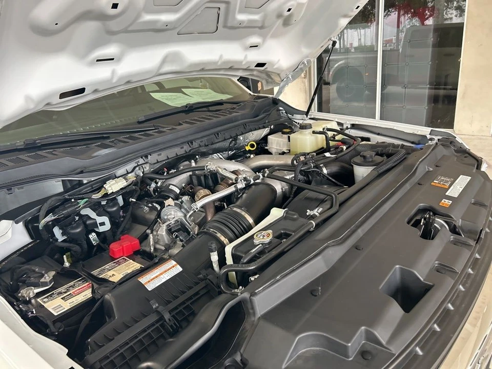 2024 Ford Super Duty 5th Gen - Image 10 of 12