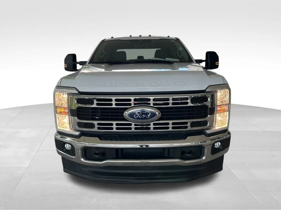 2024 Ford Super Duty 5th Gen - Image 11 of 12