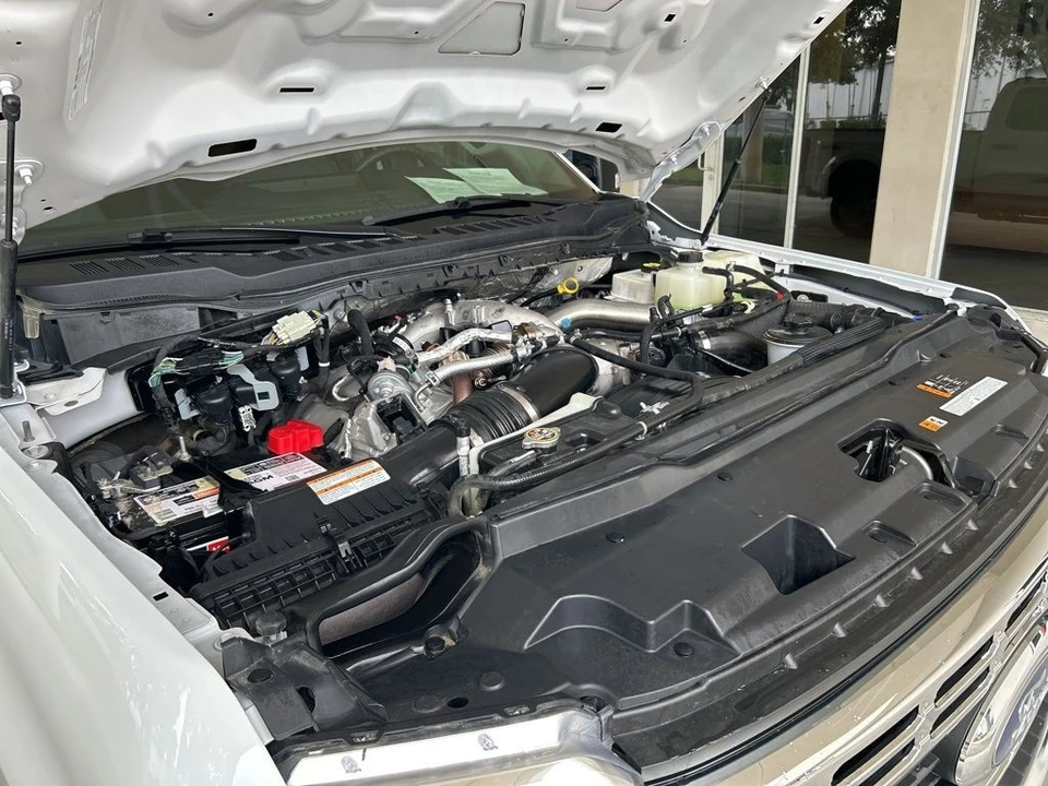 2024 Ford Super Duty 5th Gen - Image 10 of 12