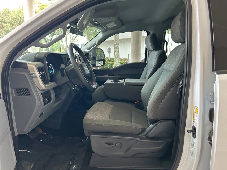 2024 Ford Super Duty 5th Gen - Image 5 of 12
