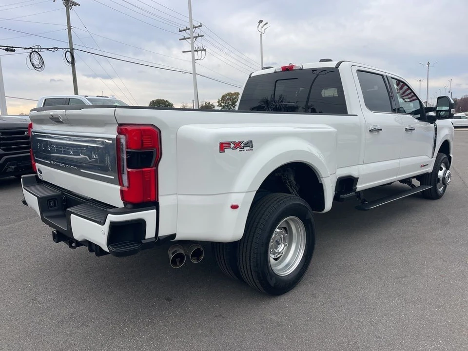 2024 Ford Super Duty 5th Gen - Image 5 of 12