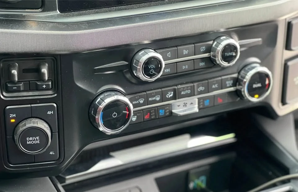 2024 Ford Super Duty 5th Gen - Image 17 of 20
