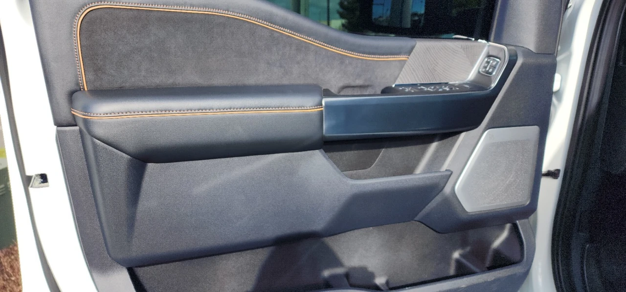 2024 Ford Super Duty 5th Gen - Image 18 of 21