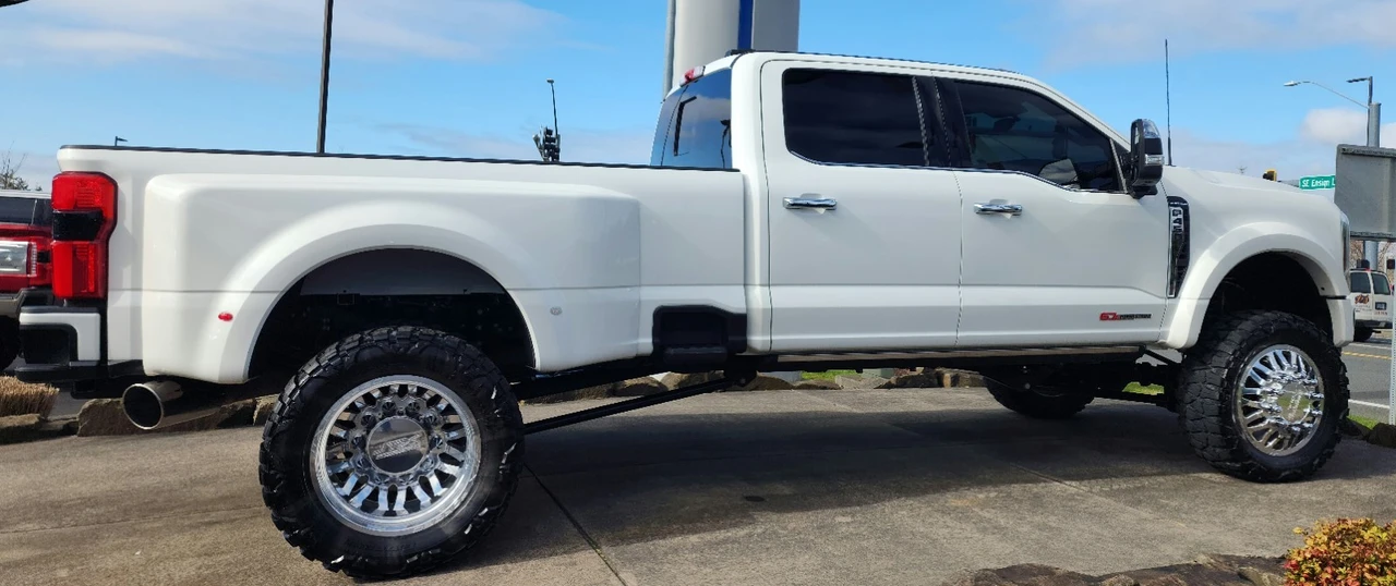 2024 Ford Super Duty 5th Gen - Image 5 of 21