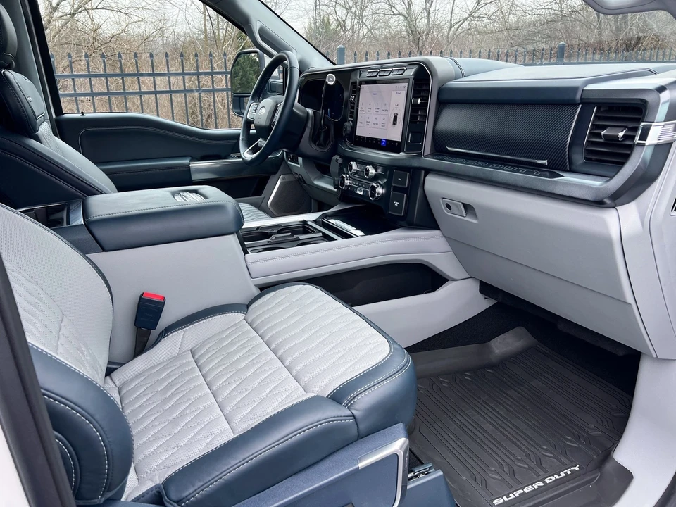 2024 Ford Super Duty 5th Gen - Image 19 of 21
